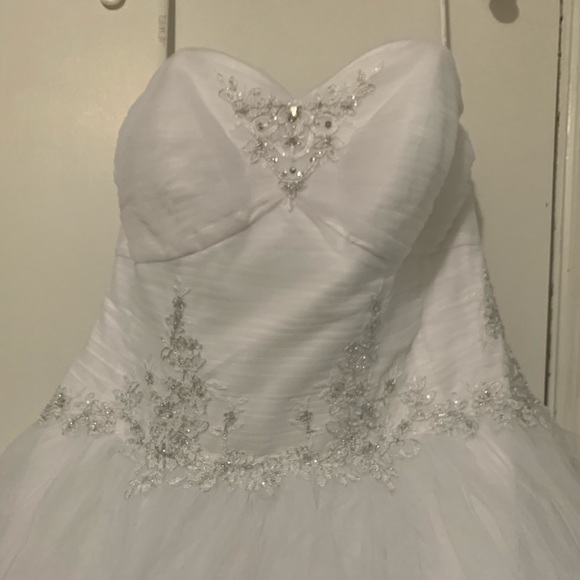 David’s bridal wedding dress